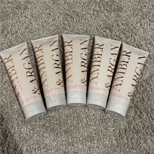 Amber and argan body cream